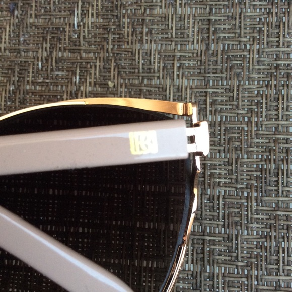 🚫SOLD🚫 HH Laundry by Design LD 174 Cat-Eye Sunglasses - Picture 8 of 10